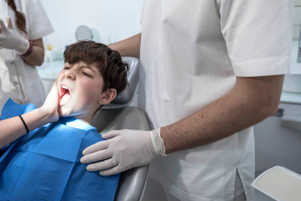 Best Emergency Tooth Extraction in Louisville, NE